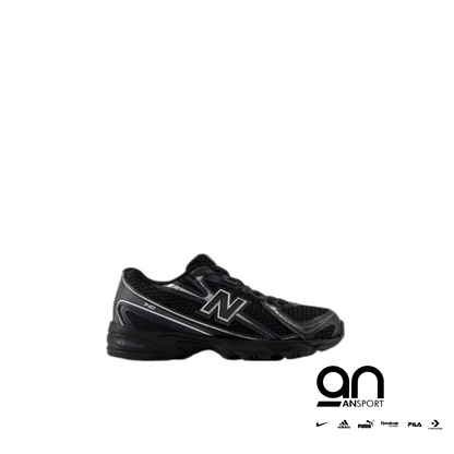 740 Bungee Lace Little Kid Wide 'Black Silver Metallic' KIDS'